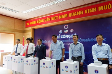 Người dân ngồi tại nhà đã có thể tra cứu thông tin mọi loại thuốc