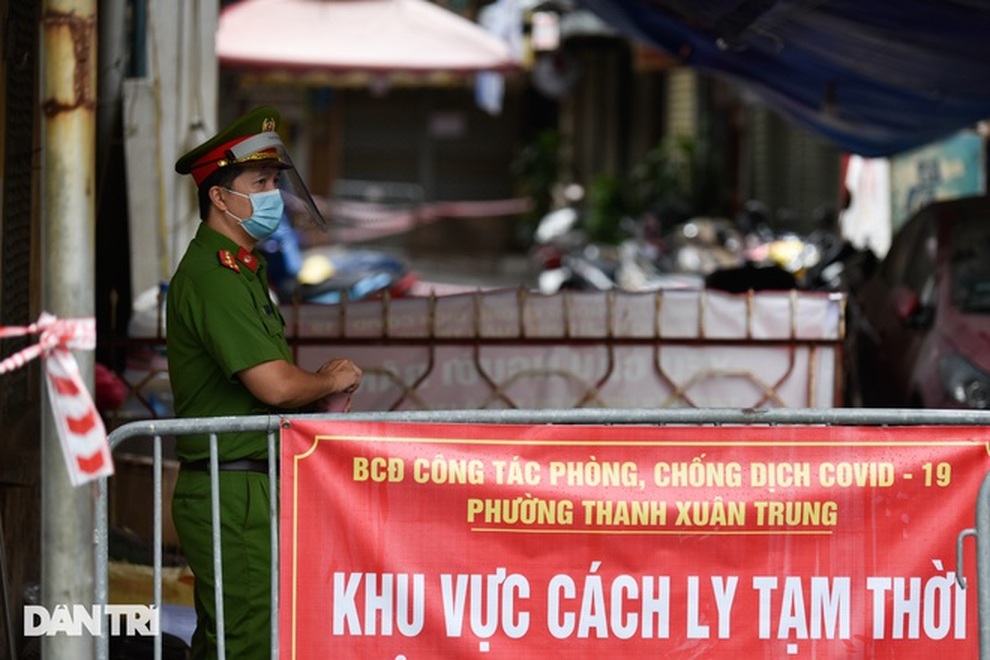 Ổ dịch Thanh Xuân Trung: Bài học lớn từ tình trạng trong lỏng, ngoài chặt - 4 Ổ dịch Thanh Xuân Trung: Bài học lớn từ tình trạng trong lỏng, ngoài chặt - 4