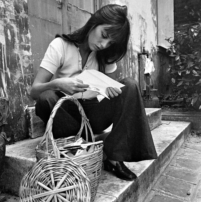 Jane Birkin - biểu tượng thời trang gắn với chiếc túi Hermès ai cũng ao ước - 3 Jane Birkin - biểu tượng thời trang gắn với chiếc túi Hermès ai cũng ao ước - 3