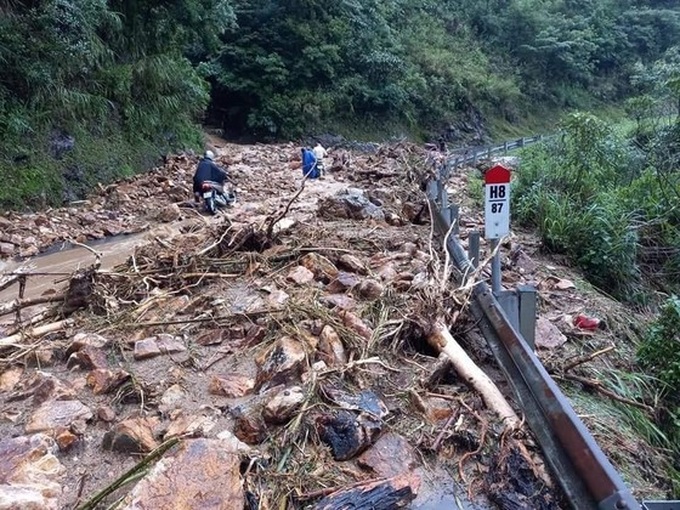 Khu du lịch Cát Cát Sa Pa tan hoang sau lũ quét - Ảnh 3.