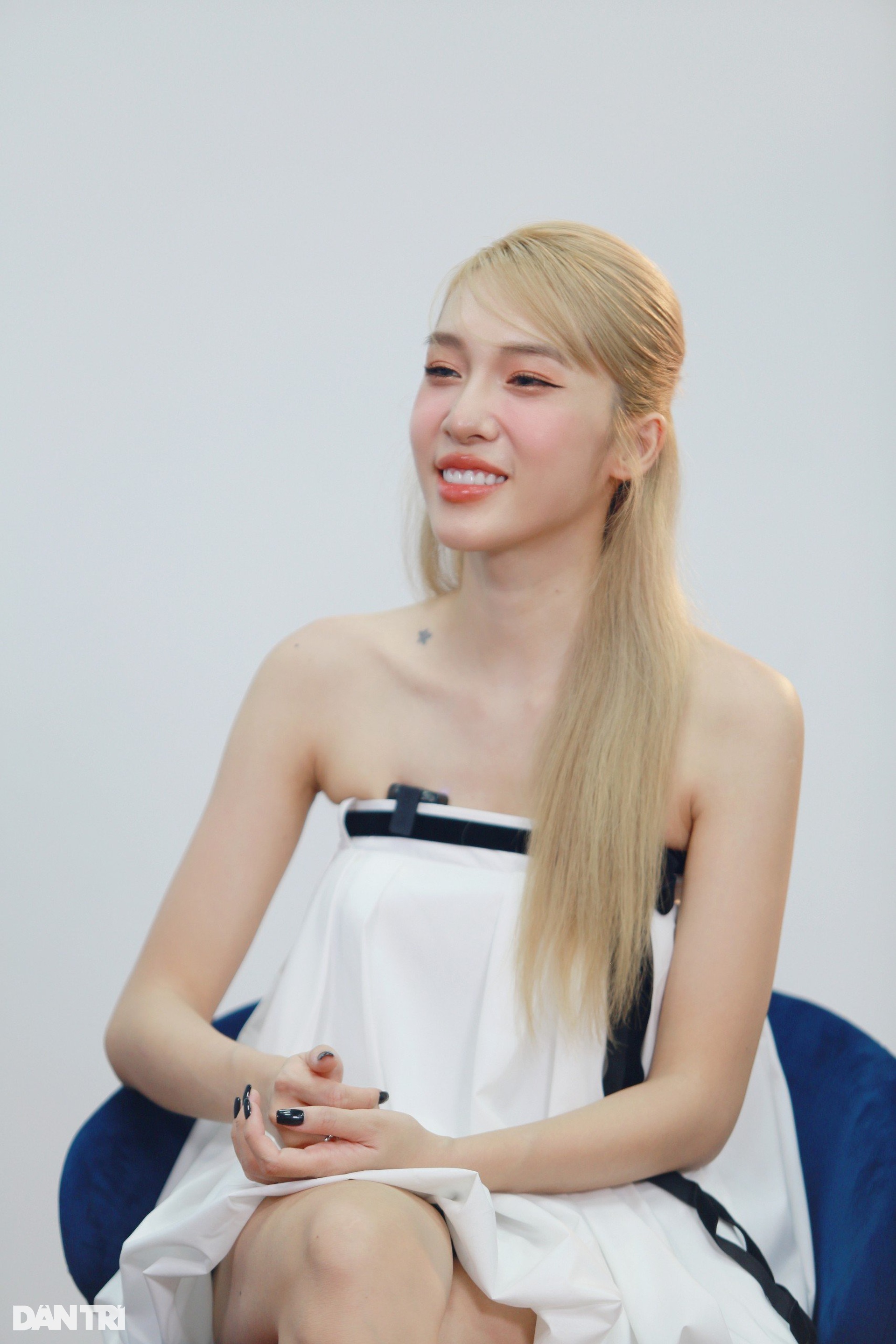 Emily - rapper BigDaddy: Chồng giỏi chăm con, hay tìm cách khen vợ - 4 Emily - rapper BigDaddy: Chồng giỏi chăm con, hay tìm cách khen vợ - 4