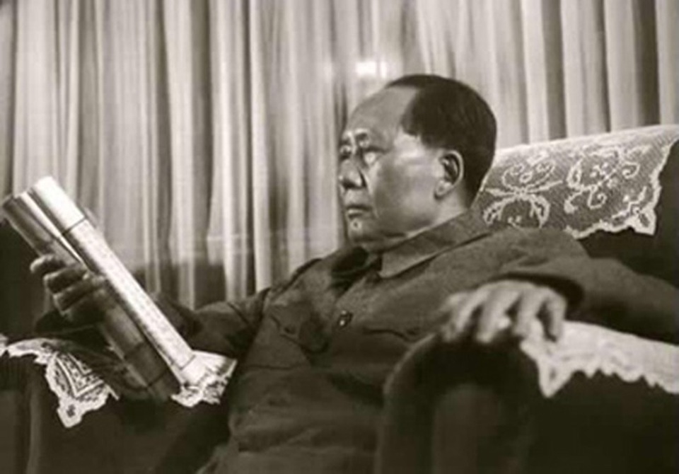 Bức thư pháp 300 triệu USD của ông Mao Trạch Đông bị lấy trộm, cắt làm đôi - 2 Bức thư pháp 300 triệu USD của ông Mao Trạch Đông bị lấy trộm, cắt làm đôi - 2