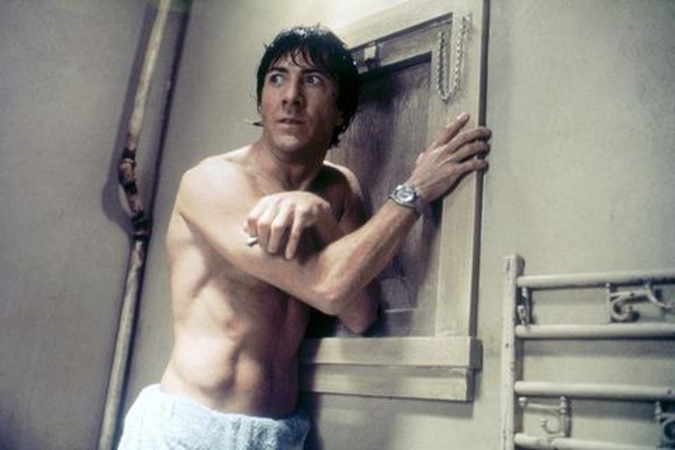 Nuốt gián, ăn gan sống, bán nhà, bán xe... để nhập vai - 8 Nuốt gián, ăn gan sống, bán nhà, bán xe... để nhập vai - 8