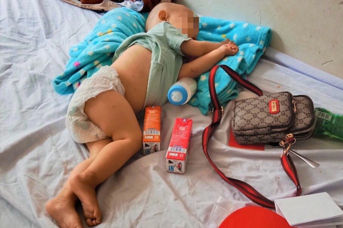 Bệnh viện thiếu dây truyền máu, người nhà bệnh nhân đỏ mắt lùng mua - 1 Bệnh viện thiếu dây truyền máu, người nhà bệnh nhân đỏ mắt lùng mua - 1