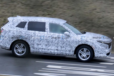 Honda CR-V thế hệ mới 2023 lần đầu tiên xuất hiện trên đường thử