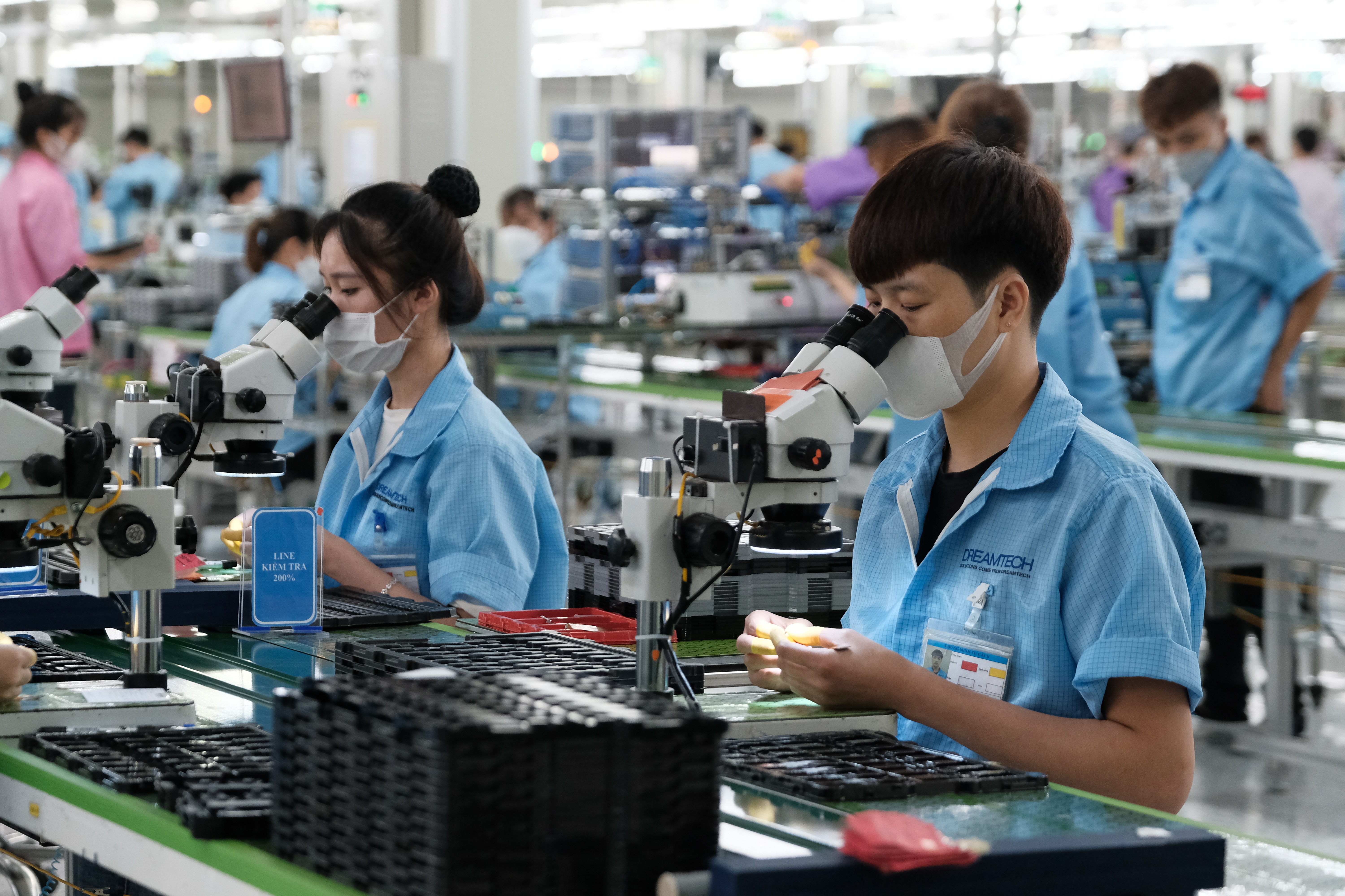 Hoàn thiện thể chế quản lý nhà nước về việc làm ở Việt Nam