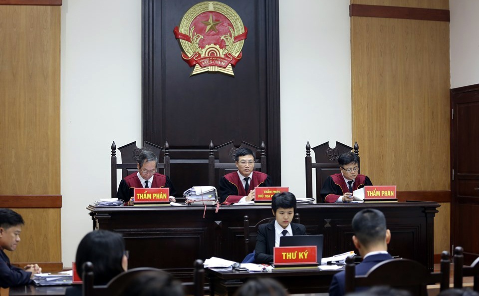 Bất ngờ hòa giải vụ Tuần Châu Hà Nội kiện đạo diễn Việt Tú - 1 Bất ngờ hòa giải vụ Tuần Châu Hà Nội kiện đạo diễn Việt Tú - 1