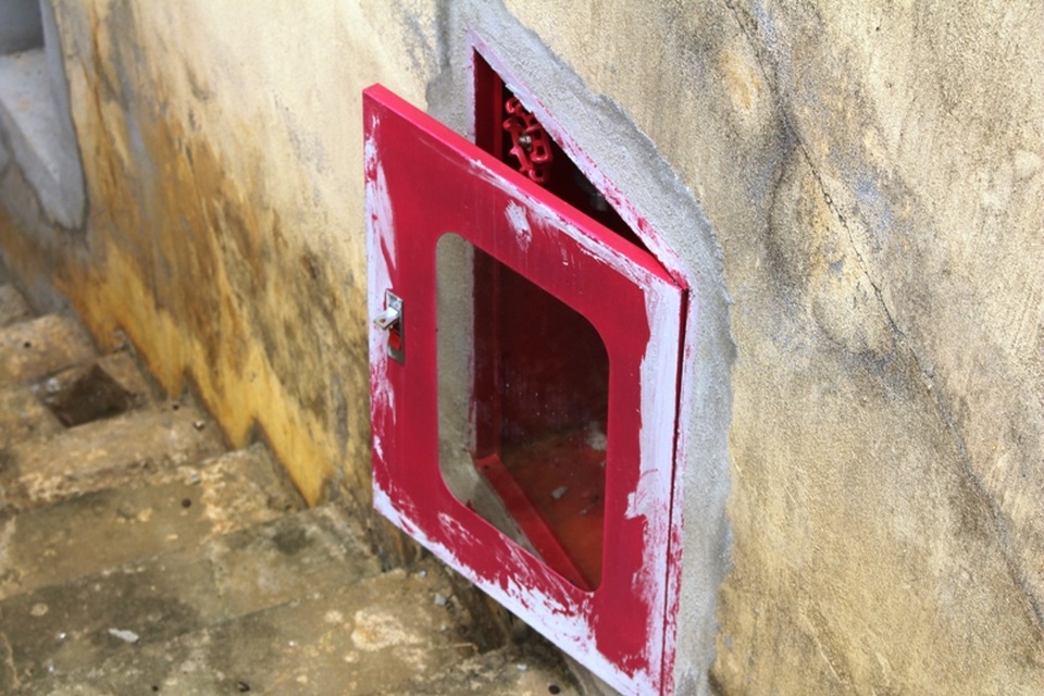 Sân vận động tiền tỷ trở thành nơi chăn thả gia súc tại huyện nghèo xứ Nghệ - 15 Sân vận động tiền tỷ trở thành nơi chăn thả gia súc tại huyện nghèo xứ Nghệ - 15