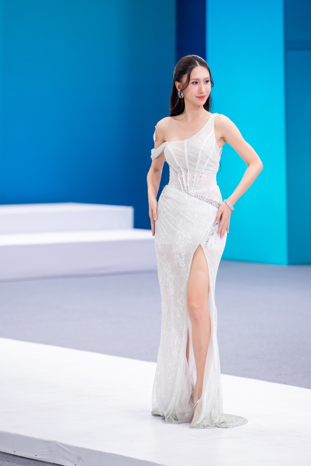 Lynk Lee tự tin chinh phục vương miện, Lê Hoàng Phương bị chất vấn gay gắt - 2 Lynk Lee tự tin chinh phục vương miện, Lê Hoàng Phương bị chất vấn gay gắt - 2