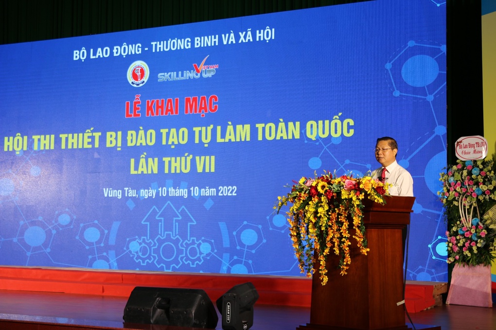 381 sản phẩm dự thi thiết bị đào tạo tự làm toàn quốc - 1 381 sản phẩm dự thi thiết bị đào tạo tự làm toàn quốc - 1