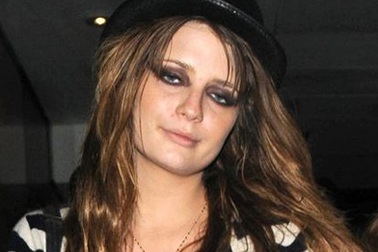 Mischa Barton ham chơi nên mất bạn tốt