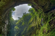 Báo nước ngoài ví hang Sơn Đoòng là “Vương quốc có thật dưới lòng đất”