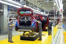 Nỗi lo giảm thuế trước bạ ô tô trong nước đi ngược lộ trình Net Zero