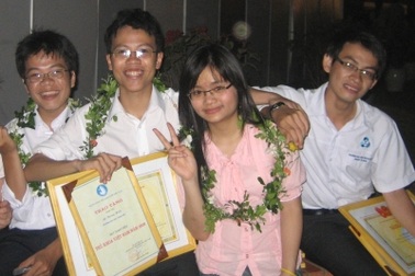 Thủ khoa Lê Trung Hiếu và bí quyết đạt điểm 30/30