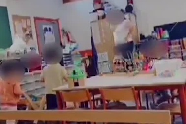 Giáo viên mầm non đánh bé 3 tuổi khiến dư luận phẫn nộ