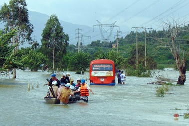 Quảng Nam: Toàn bộ học sinh vùng lũ nghỉ học