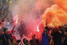 CĐV Malaysia và mối đe dọa từ những kẻ bịt mặt, áo đen