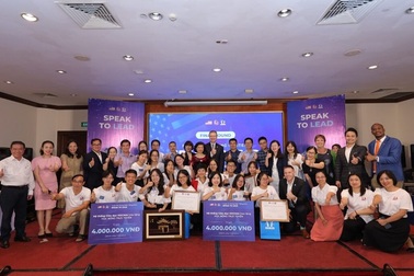Học sinh 5 tỉnh tranh tài hùng biện tiếng Anh về quan hệ Việt - Mỹ