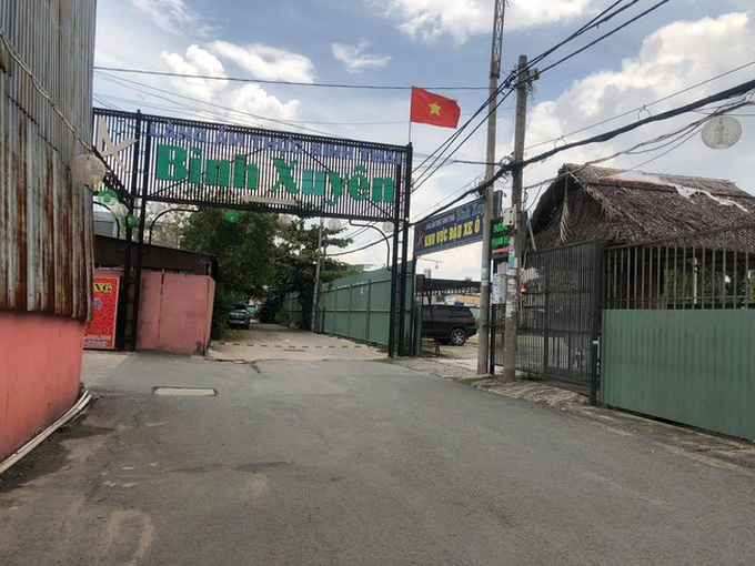 TP. HCM: Công bố nhiều vi phạm về đất đai, xây dựng - Ảnh 1. TP. HCM: Công bố nhiều vi phạm về đất đai, xây dựng - Ảnh 1.