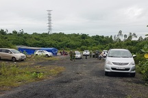 Bắt giữ vụ đánh bạc quy mô lớn, thu giữ gần 30 ô tô