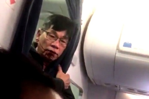 Hành khách gốc Việt khởi động thủ tục pháp lý kiện hãng hàng không United