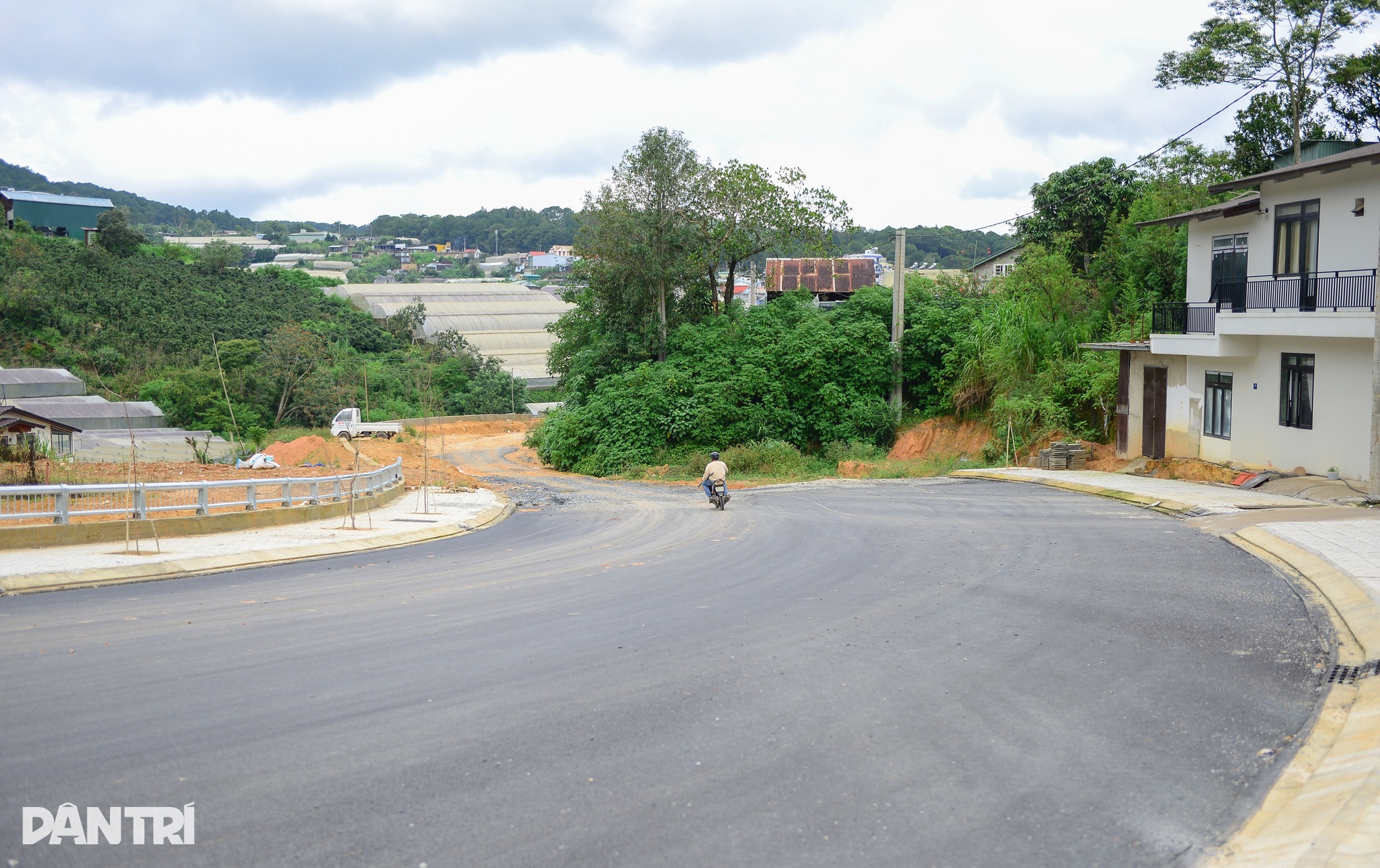 400m cuối níu chân con đường đẹp bậc nhất Đà Lạt - 4 400m cuối níu chân con đường đẹp bậc nhất Đà Lạt - 4