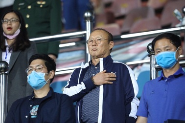 HLV Park Hang Seo chạy sô “xem giò” Tuấn Anh, Quang Hải