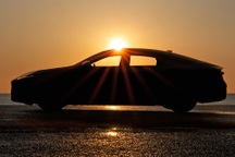 Lexus ES thế hệ mới có thể sẽ trở thành dòng xe cao cấp nhất, thay LS