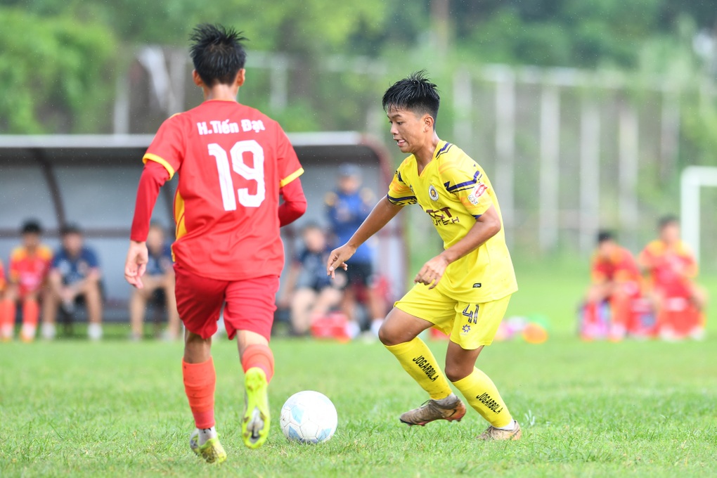 ベトナムのユースサッカーの歴史的な前進 - 2 Bước tiến lịch sử của bóng đá trẻ Việt Nam - 2