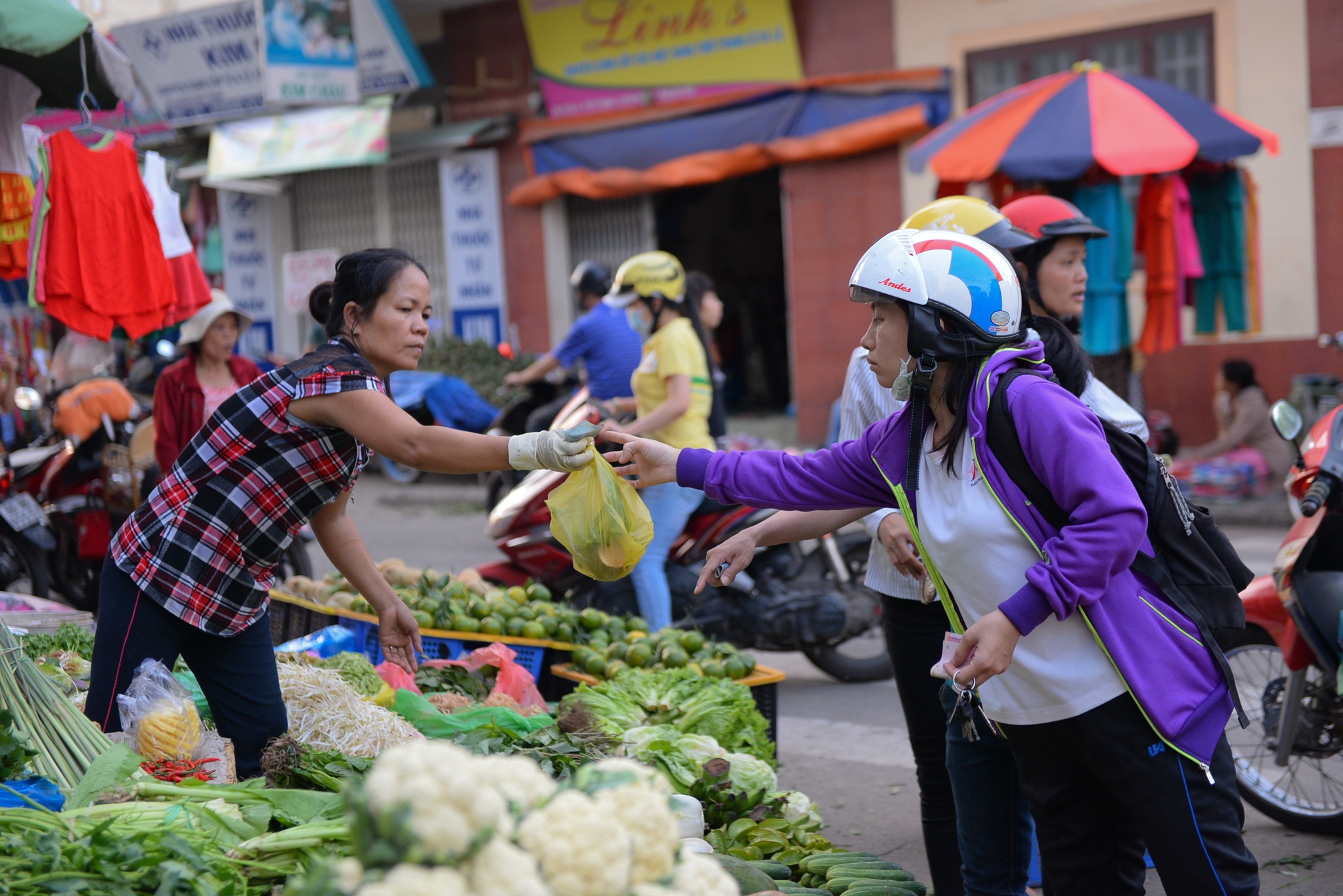 Chuyên gia: Cần sửa nhanh thuế thu nhập cá nhân, tăng mức giảm trừ gia cảnh