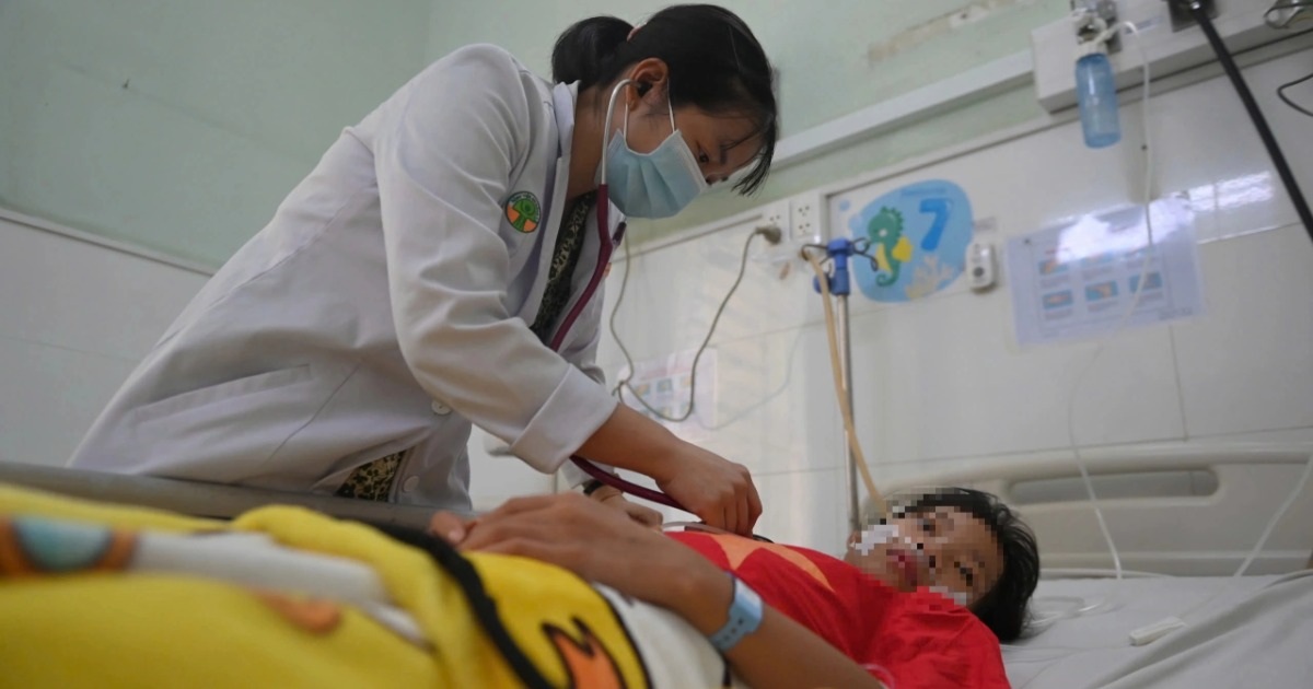Trẻ em nôn ra máu, nguy kịch vì căn bệnh truyền nhiễm quen thuộc