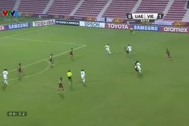 Hoàng Lâm “đốt” lưới nhà giúp UAE gỡ hòa 1-1