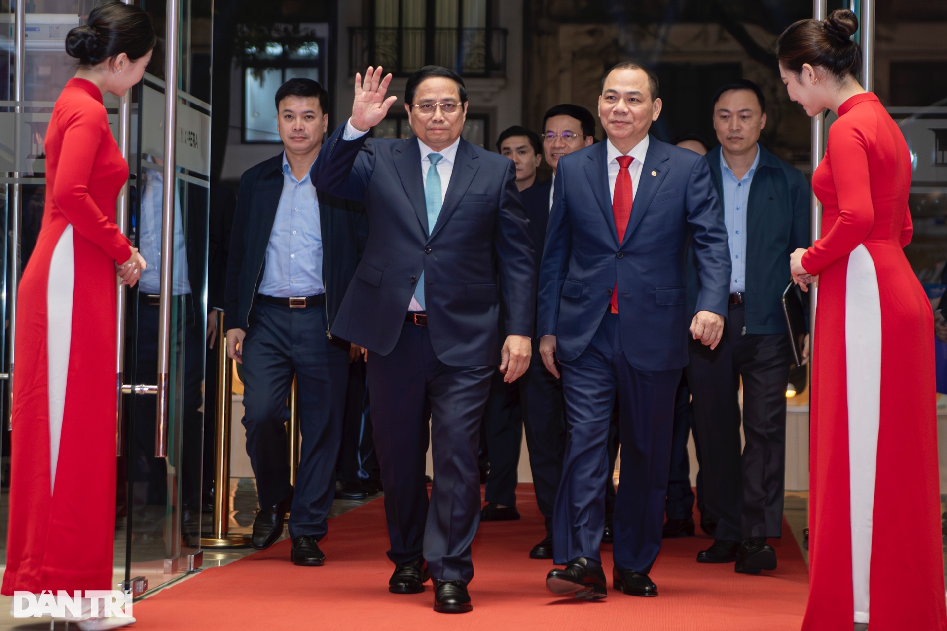 Toàn cảnh Lễ trao giải VinFuture 2024 vinh danh những nhà khoa học xuất sắc - 2 Toàn cảnh Lễ trao giải VinFuture 2024 vinh danh những nhà khoa học xuất sắc - 2