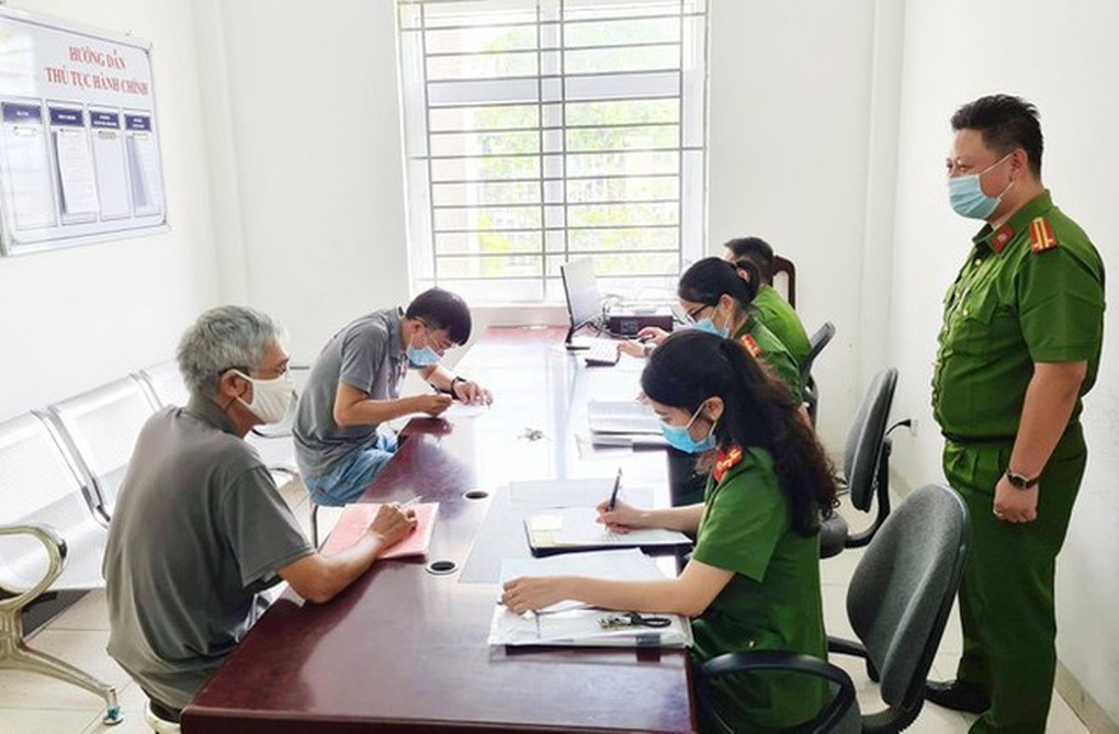 Giải quyết khiếu nại quyết định kỷ luật của Bộ trưởng Công an ra sao? - 1 Giải quyết khiếu nại quyết định kỷ luật của Bộ trưởng Công an ra sao? - 1
