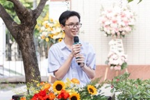 Thủ khoa 30/30 điểm, học 10 tiếng/ngày, quyết không đi làm thêm