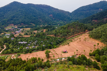 Vụ sạt lở ở Sóc Sơn: "Tôi chưa bao giờ thấy đất đá đổ xuống nhiều như vậy"