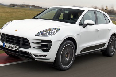 Porsche triệu hồi xe Macan tại Nga do nguy cơ cháy