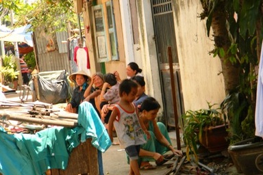 Vụ bé 3 tuổi bị bạo hành: Cháu Đức bị cậu cho hít “keo chó”?