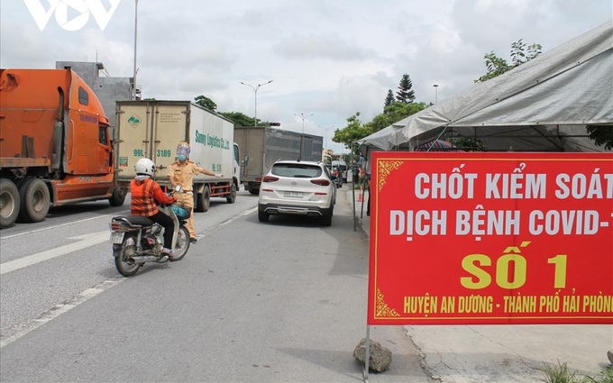 Hải Phòng kiểm soát phương tiện vận tải ra vào thành phố tại các chốt cửa ngõ