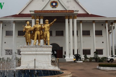 Tái hiện huyền thoại đường mòn Hồ Chí Minh trên đất Lào