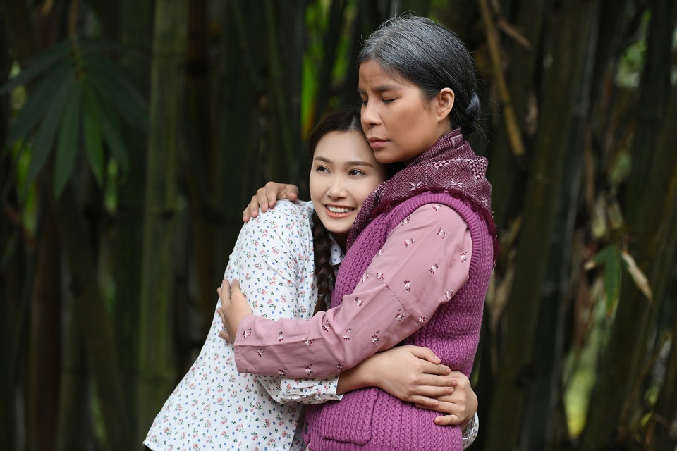 Rưng rưng nhớ mẹ với MV của Linh Hoa, Thanh Quý - 2 Rưng rưng nhớ mẹ với MV của Linh Hoa, Thanh Quý - 2