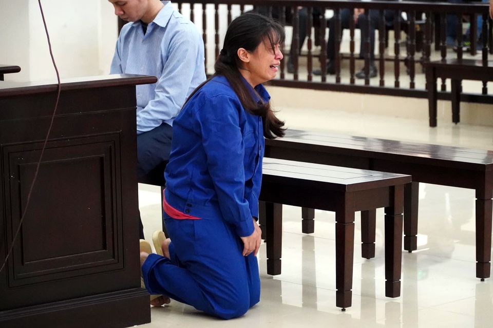 Vụ bạo hành bé gái 3 tuổi ở Hà Nội: Cha dượng bị đề nghị tử hình - 4 Vụ bạo hành bé gái 3 tuổi ở Hà Nội: Cha dượng bị đề nghị tử hình - 4