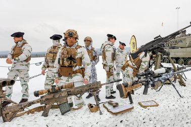 Pháp phân trần phát ngôn cân nhắc điều quân tới Ukraine của ông Macron