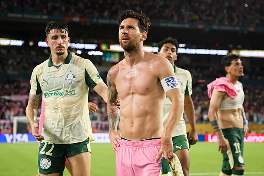 Inter Miami rơi chiến thắng khó tin, Messi chạm trán PSG ở vòng knock-out - 1 Inter Miami rơi chiến thắng khó tin, Messi chạm trán PSG ở vòng knock-out - 1