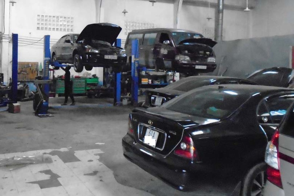 Tranh cãi chuyện ô tô bị từ chối bảo hành vì không... thay dầu chính hãng - 2 Tranh cãi chuyện ô tô bị từ chối bảo hành vì không... thay dầu chính hãng - 2