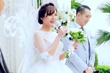 Clip phóng sự cưới của hot girl Tú Linh