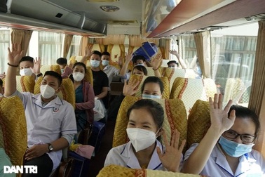 Trên mặt trận chống Covid-19: Sống mãi tinh thần hoa lửa