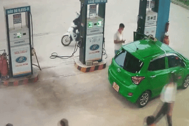 5 phút cướp taxi của tên phạm nhân trốn trại ở Thanh Hóa