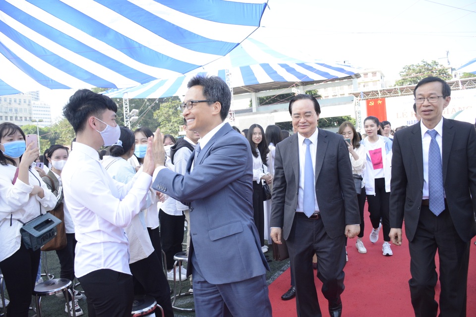 Lương mới của giáo viên sẽ có khởi điểm cao hơn - 3 Lương mới của giáo viên sẽ có khởi điểm cao hơn - 3