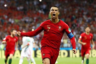 Nhật ký chuyển nhượng 19/6: PSG chi 300 triệu euro cho C.Ronaldo